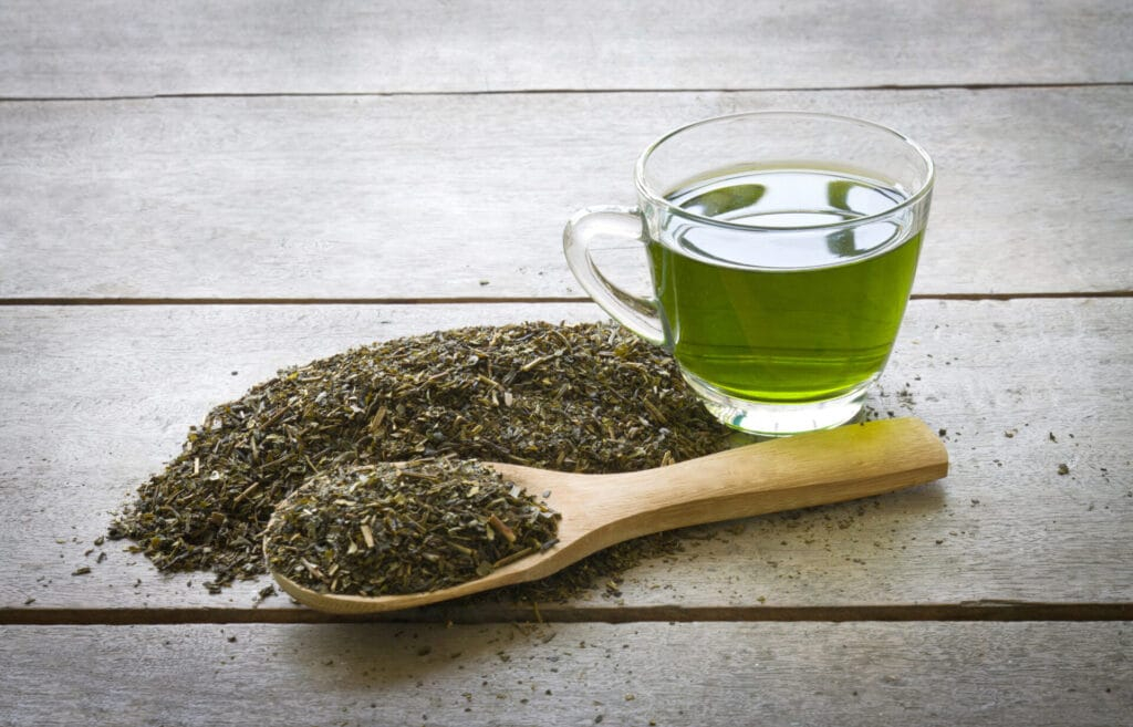 boisson préparée avec de la poudre de moringa
